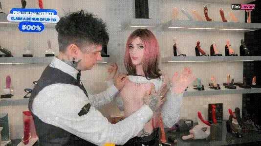高颜值 OnlyFans[pinkloving]在性用品商店里塞上肛塞【1V+525mb】