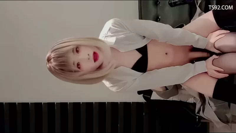 人妖 [伪娘TS]顶的人家受不了了 每次撞击都到了深处【1V+934MB】