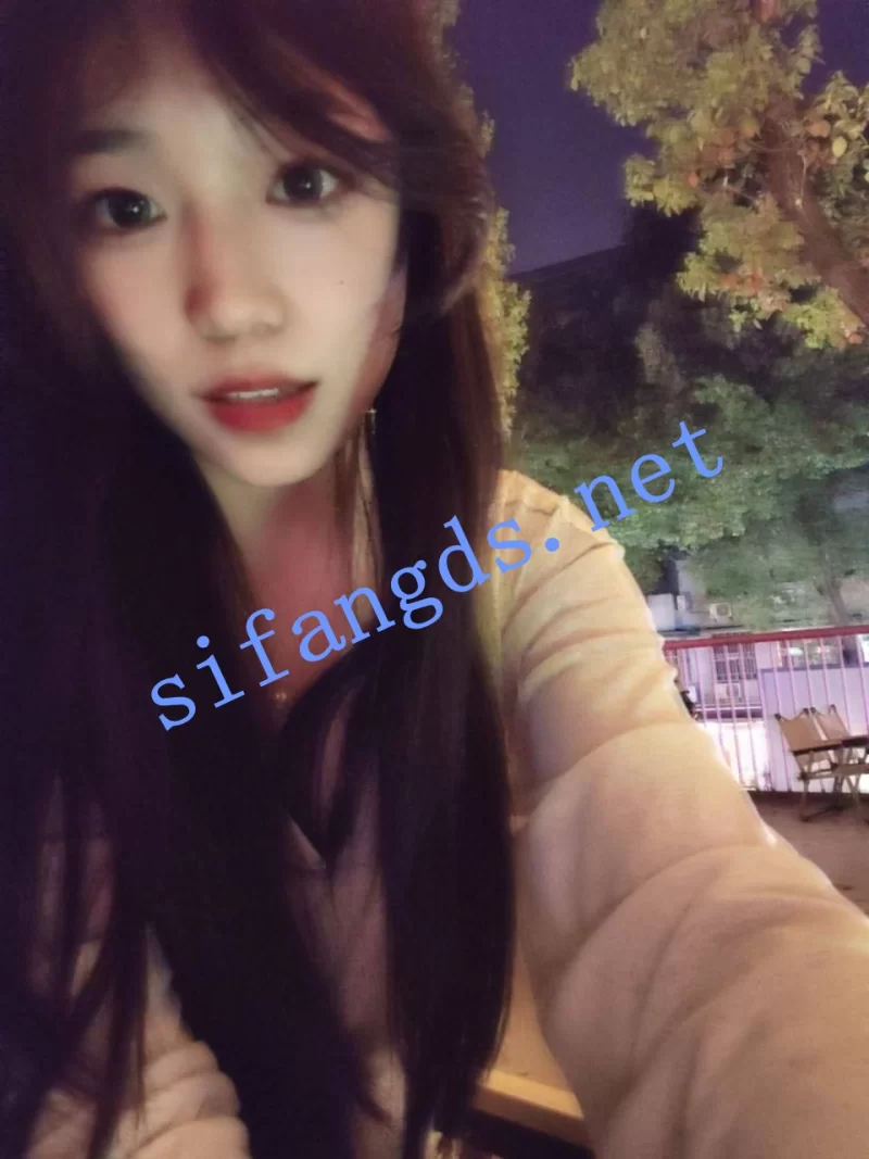 自拍 [S级别泄密]最近被男友流出的四位高颜值女孩图影【4V+1.48G】