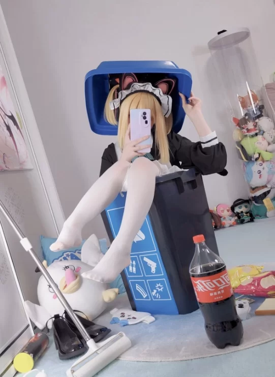 国产coser Reng - [Fanbox]合集 36套  939P+8V-4.45G【939P+8V+4.45G】