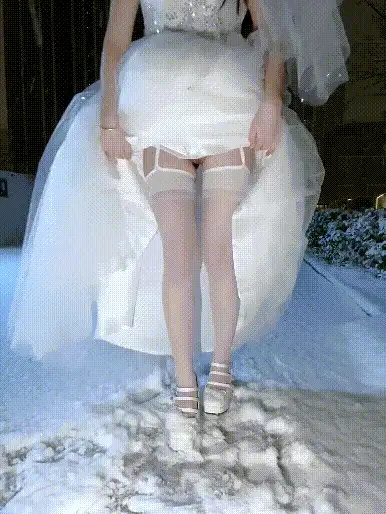女大学生 露出尿尿萌妹『一只啵啵兔』表面清纯校花嫩妹 私下是反【130v+200p+2.61g】