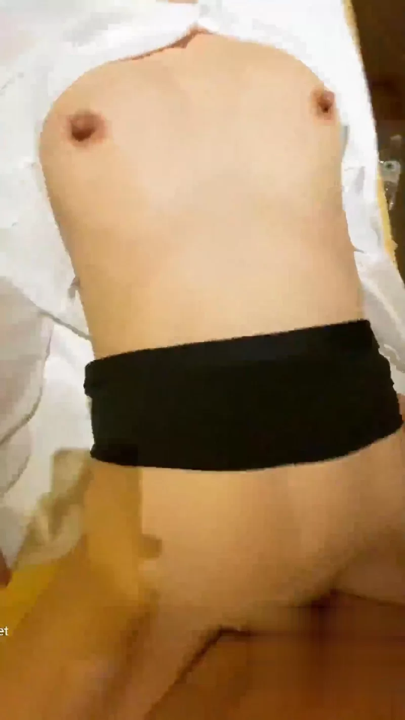 熟女少妇 和禁欲很久的房东约炮，她接她爸电话我还在抽插，太紧【1v+324m】