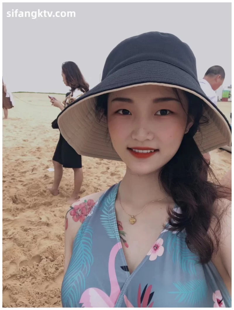 自拍 百度云泄密 美女同事和老板出差旅游私密视讯被曝光【1V6P+253M】