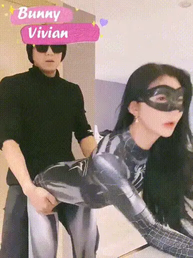 美女御姐 绝美长腿丝袜御姐『Vivian』超美肉丝大长腿扶腰后入【22v+2.64g】