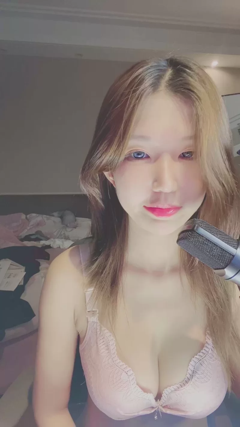 自拍 极品颜值嫩妹裸舞[熙酱妖姬跳舞]露脸反差精品裸舞合集【33v+16.73g】