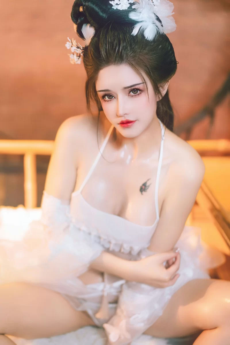 国产coser 鹿八岁写真合集77套【NVNP+78GB】