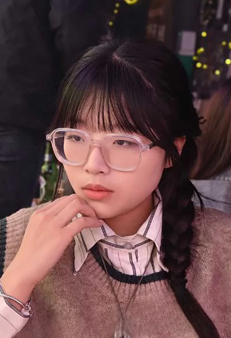 自拍 第449弹 青海大学反差眼镜妹❤️伍悦❤️口交视频意外泄【2V,15P+120M】