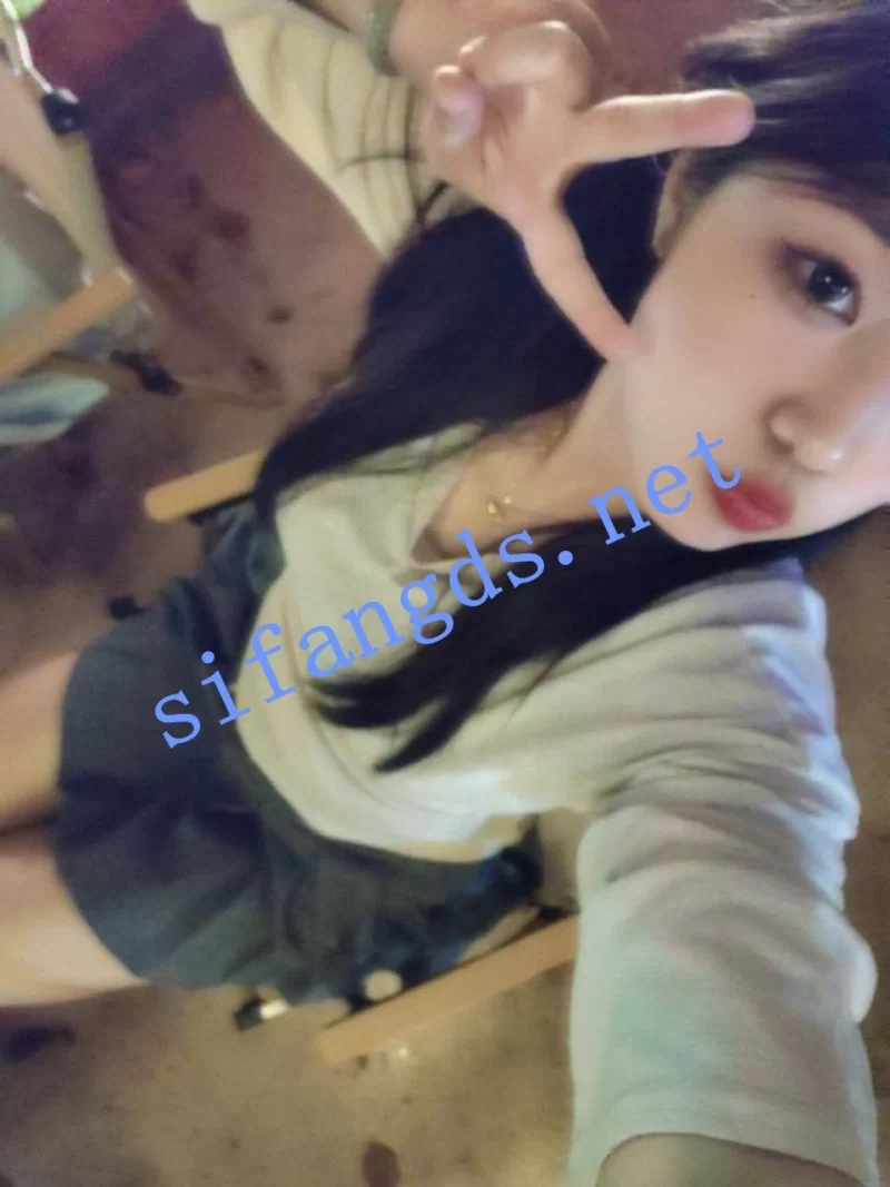 自拍 [S级别泄密]最近被男友流出的四位高颜值女孩图影【4V+1.48G】
