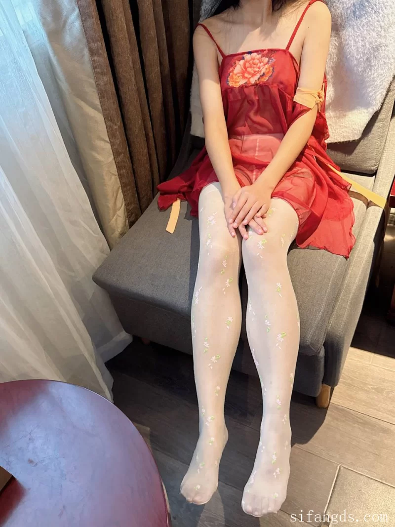 美女御姐 推特大神，极品约拍[轻语舞蹈生]视图完整版，艺校舞【112v+1450p+4.28g】