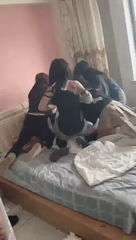 国产主播 十几万粉丝的精神小妹网红摇子妈精神母女王幼宁 带着东【1v+258m】