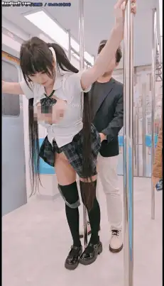 国产主播 [慕慕Momo]电车通学少女 露三点写真 拍摄花絮 剧情演绎【6v+2.27g】
