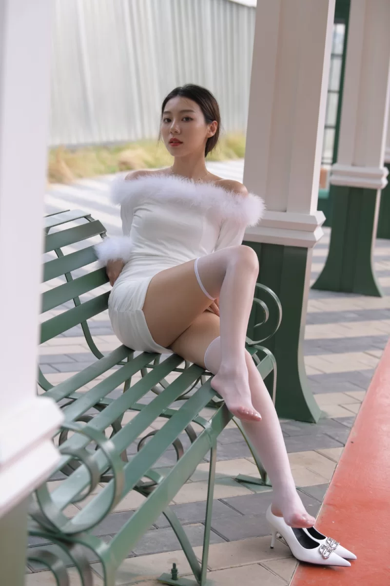 高颜值美女 一只麋鹿摄影作品 - 白裙美女【575p+443MB】