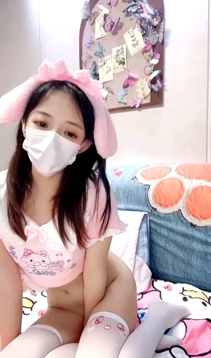 合法萝莉 恬恬小学妹 高颜值可爱白丝小萝莉被干【1+595m】