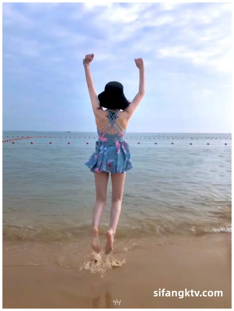 自拍 百度云泄密 美女同事和老板出差旅游私密视讯被曝光【1V6P+253M】