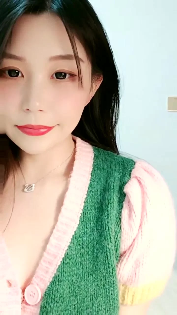 自拍 高颜巨乳御姐道具自慰~大奶一甩一甩【1+823m】