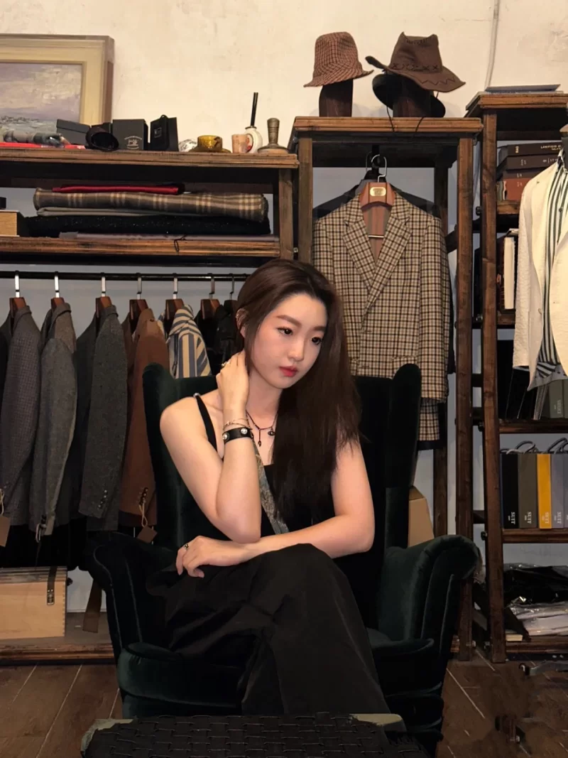 美女御姐 云盘露脸泄密京城小姐姐，职业小护士，平时喜欢撸铁，【115v+235p+2.4g】