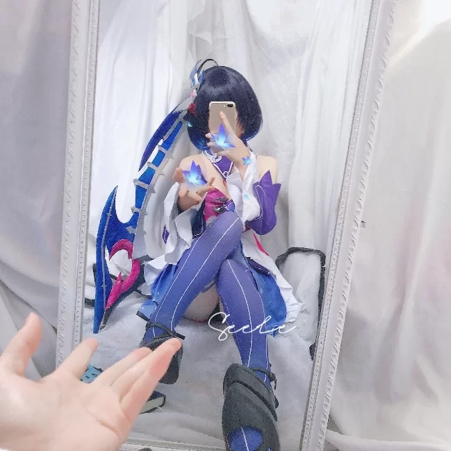 国产coser Seele麦麦 - 希儿幻海梦蝶 168P-452M【168P+452M】