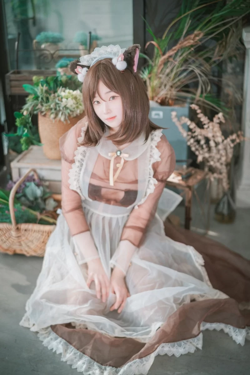 日韩coser Bambi (밤비) Pure Marron (Maid) [44P 449MB]【44P+449M】