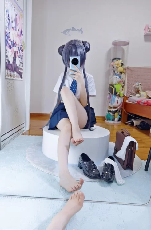 国产coser Reng - [Fanbox]合集 36套  939P+8V-4.45G【939P+8V+4.45G】