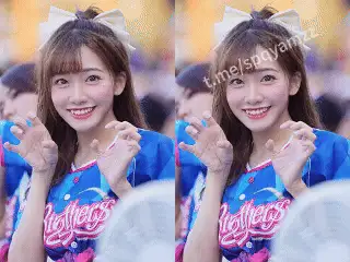 暂未分类 美女 COSER 二次元A I 脱衣 动图第三弹【23p3v+82mb】