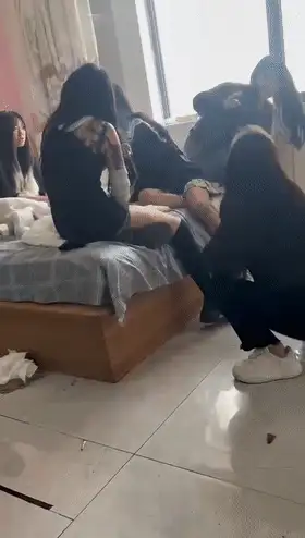 国产主播 十几万粉丝的精神小妹网红摇子妈精神母女王幼宁 带着东【1v+258m】