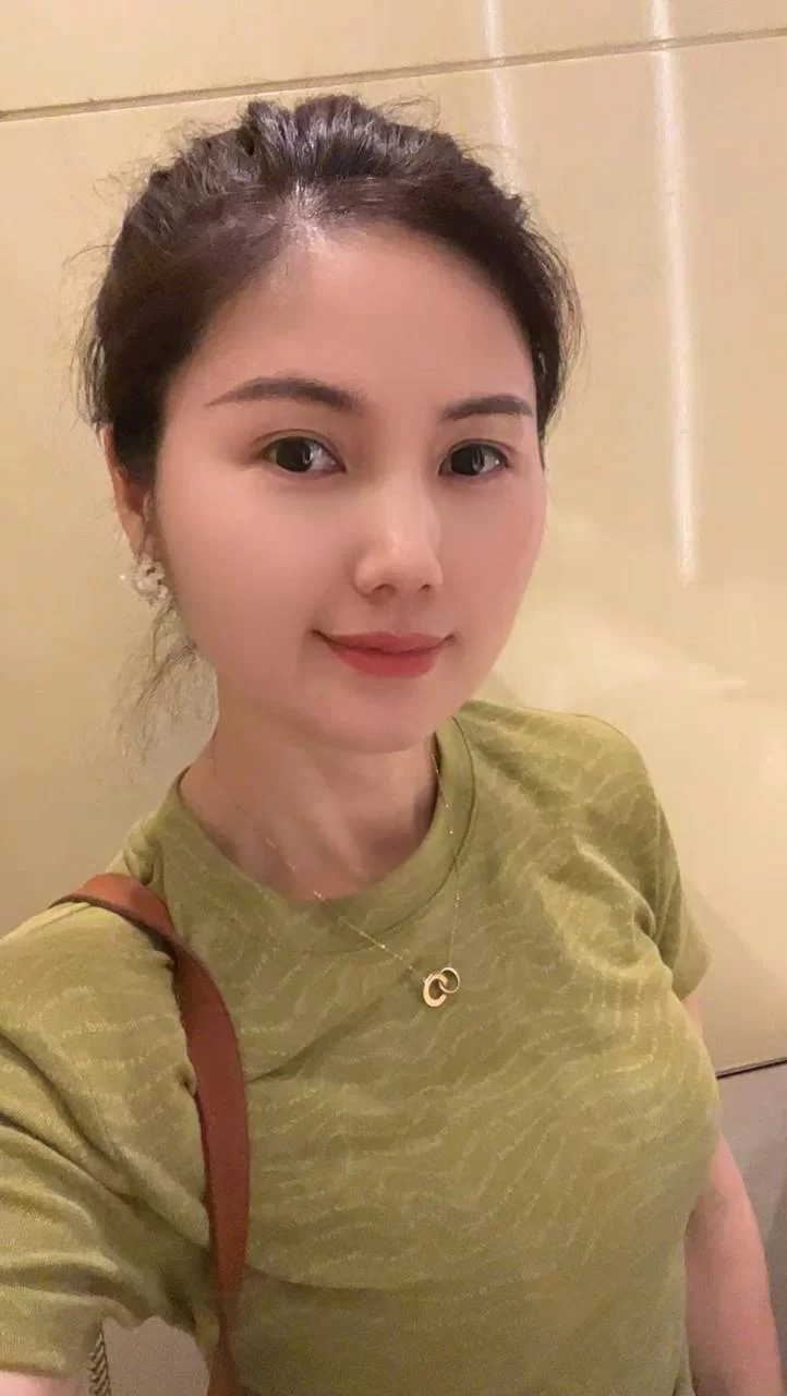 美女御姐 云盘高质露脸泄密，表里不一反差大学生，被男友报复流【2v+423m】