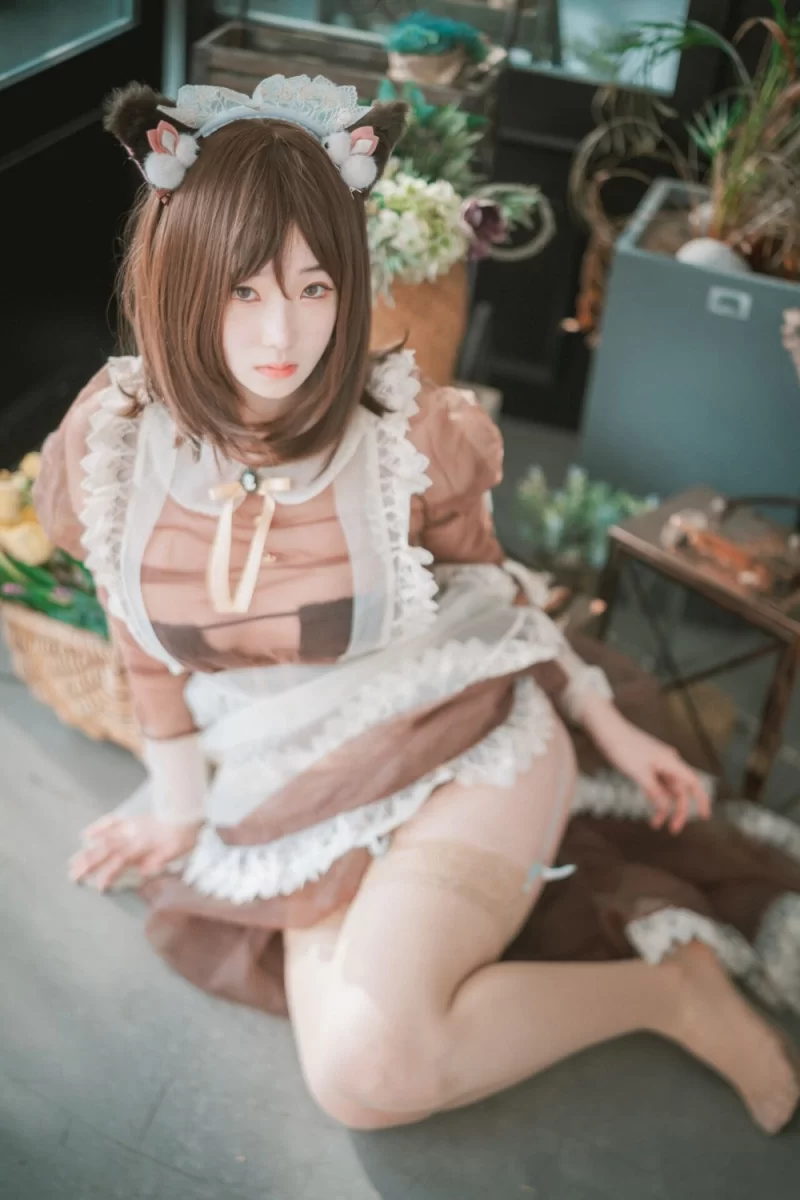 日韩coser Bambi (밤비) Pure Marron (Maid) [44P 449MB]【44P+449M】