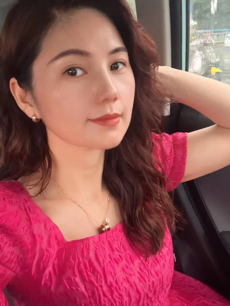 美女御姐 云盘高质露脸泄密，表里不一反差大学生，被男友报复流【2v+423m】