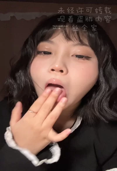 ASMR 小也睡不醒 拍打舌头【1v+345m】