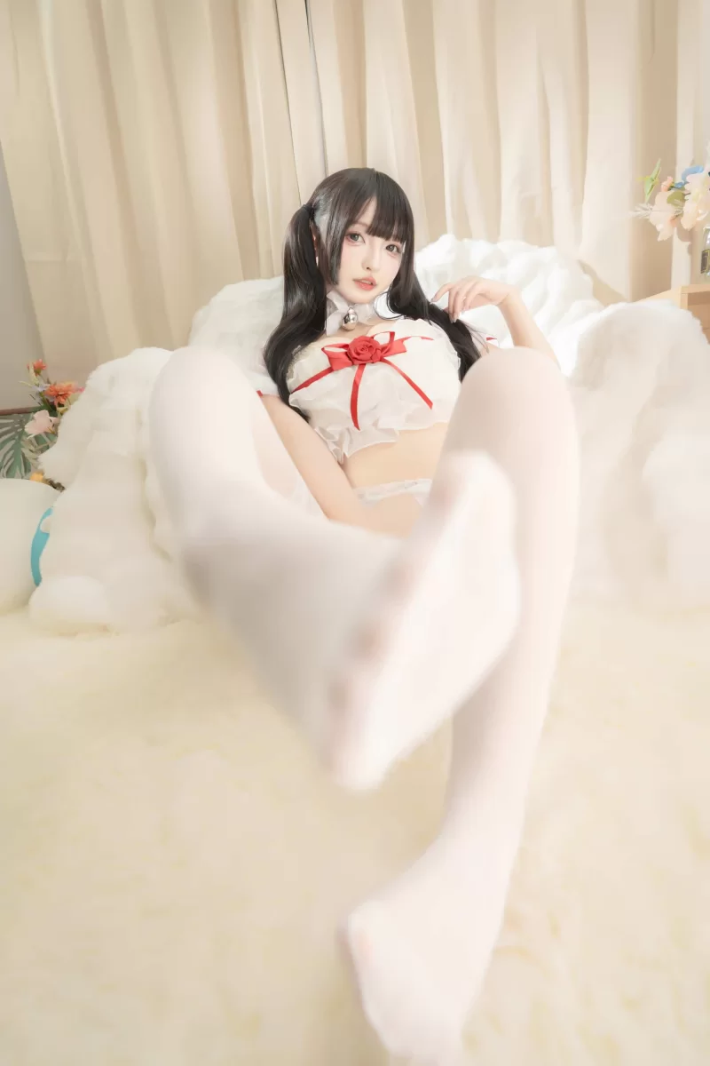 福利姬 神楽坂真冬 NO.212 草莓蛋糕【75P2V+248.9M】