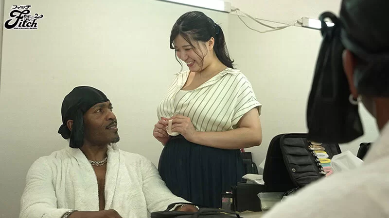 高颜值 juny-152 黒人解禁！！黒人巨根アーティストntr ライトに映【1+2141MB】