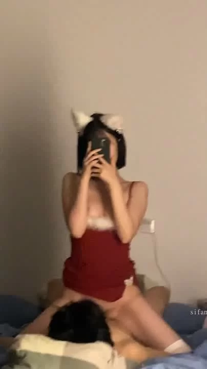 美女御姐 原档泄密]调教南京女大学妹，看起来挺文静床上骚出水【2+3251MB】