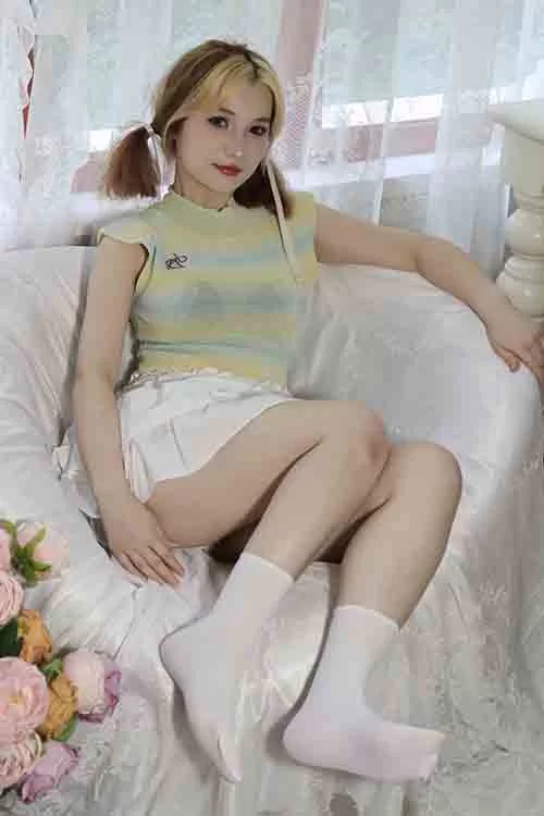 美腿/足控 绮梦摄影-安吉拉-超短裙白丝棉袜美脚[235P1V-1.3G百度网盘]【235p1v+1.3G】