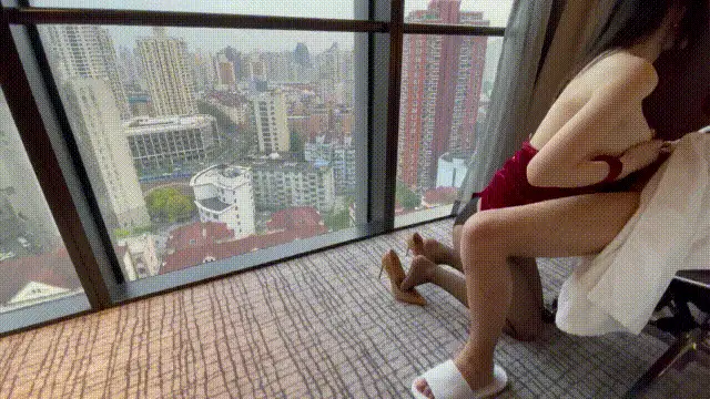 自拍 PUA摄影师，模特群约拍身材苗条长发气质美女，一字马坚挺美乳，想要合作，需要潜规则?【多p+v+3.33G】