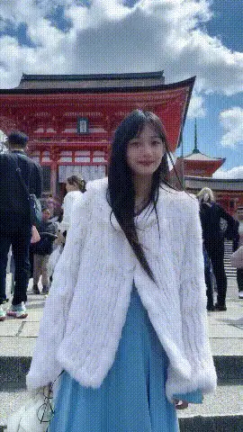 自拍 摄影大神[林希威] 高颜值模特露脸 户外露出 全裸人体【81v2840p+1.4G】