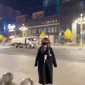 高颜值 婴儿肥的可爱萝莉，天然白虎嫩逼，饱满大胸脯！[大叔【2+1625MB】