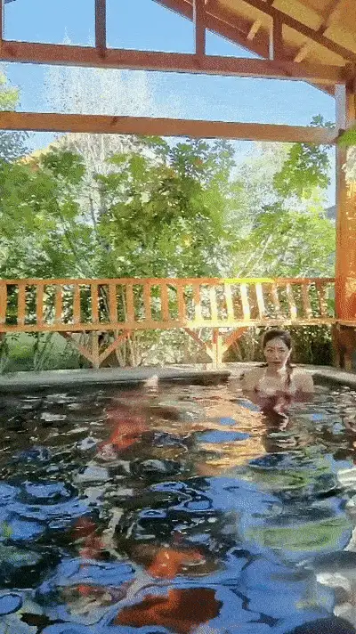 自拍 马赛克是打不完的 老夫妻温泉悠闲娱乐，健身浴偷吃【1+359MB】
