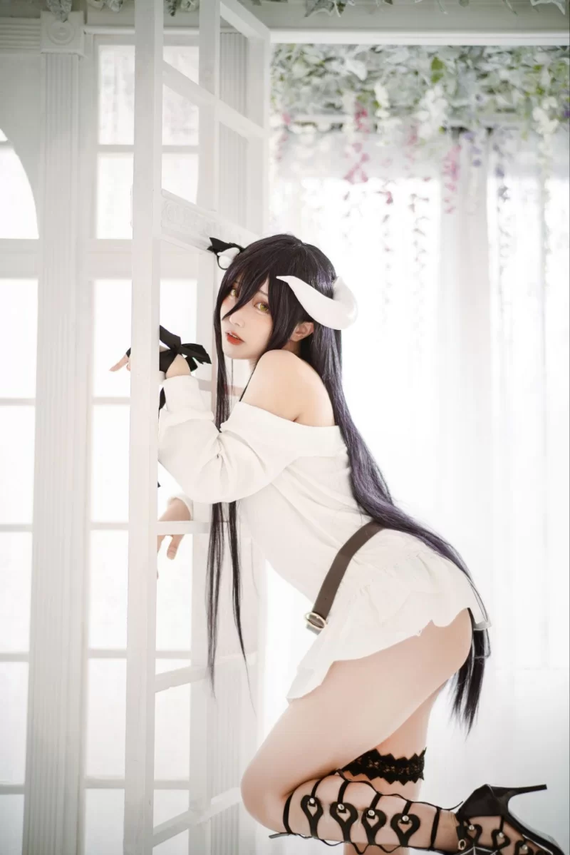 国产coser 切切celia －雅儿贝德 [39P 199MB]【39P+199M】