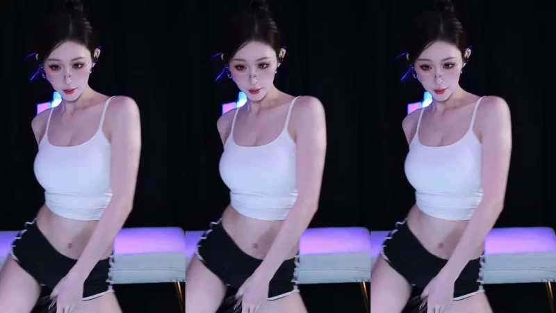 国产主播 [自录]虎牙美女主播月亮近期热舞合集【15v+3.2g】