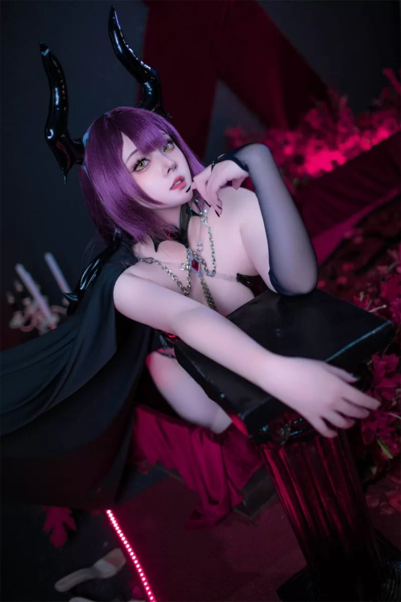 国产coser Natsuko夏夏子 – 碧蓝航线 德文郡魅魔[90P-565M]【90P+565M】