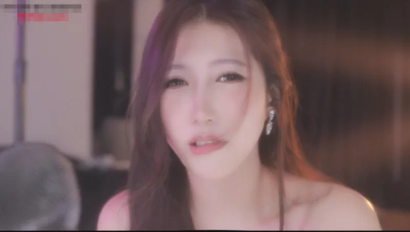 ASMR 斗鱼ASMR超美主播[小一熟了]5月最新-小皇冠+5分钟道具表情挑战【2V+52M】