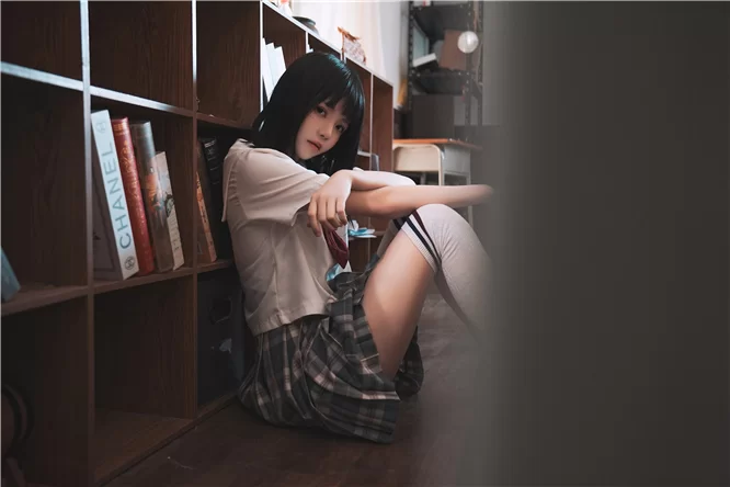 唯美写真 桜桃喵 - 教室死库水【48P+431M】