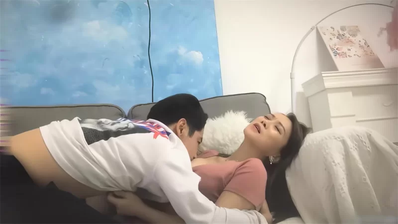 熟女少妇 饥渴熟女酒店约炮舌吻舔胸口交花样儿多 各种姿势超级配【1V+790M】
