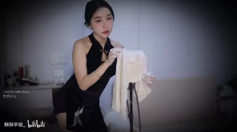 ASMR 酥酥学姐_遇到爱打游戏的男朋友怎么办必须开大帮男朋友【1v+90m】