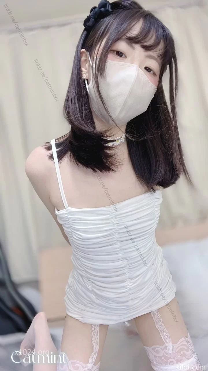 合法萝莉 超白嫩贫乳反差萝莉台妹「薄荷」OF大尺度私拍 瘦弱少女【42v+5.2g】