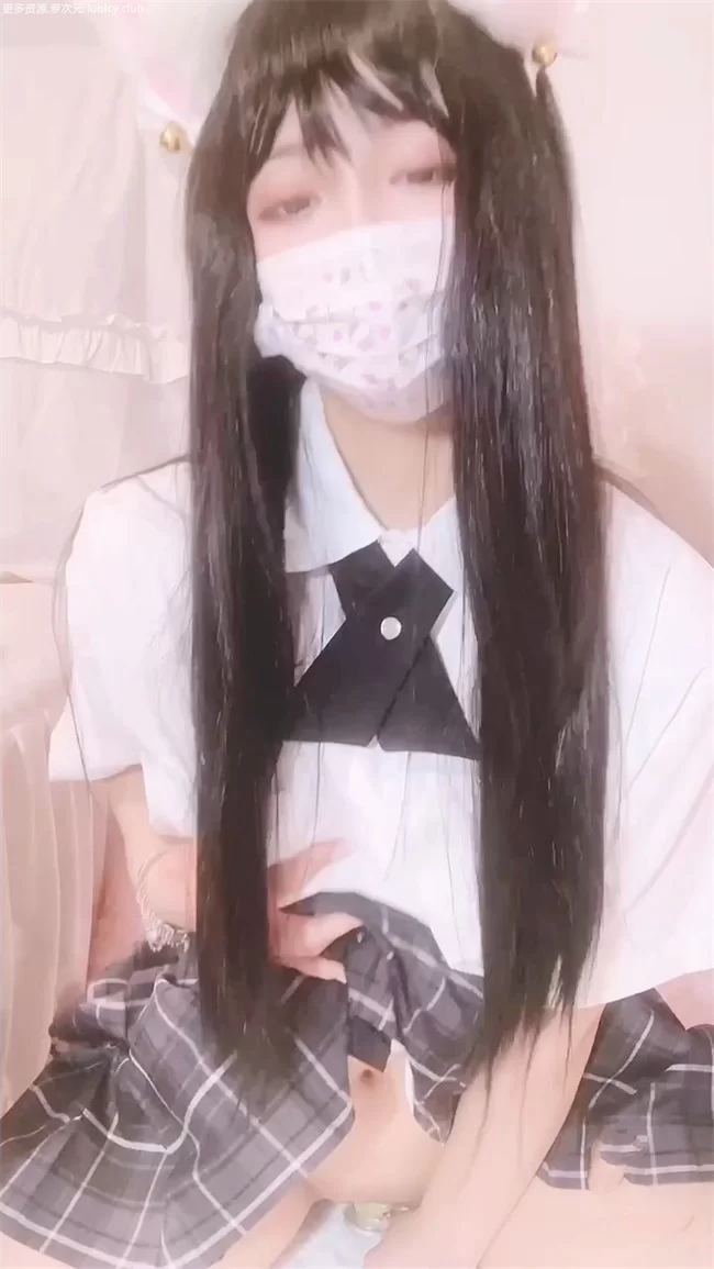 福利姬 小晗喵 – 10分钟 Cos 猫耳学生【1V+198MB】