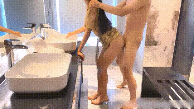 高颜值 优雅气质尤物御姐女神 美乳翘臀半脱连衣裙，镜子前翘起【2+1554MB】