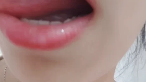 ASMR 菜菜cyl不好吃 舔糖果【1v+184m】