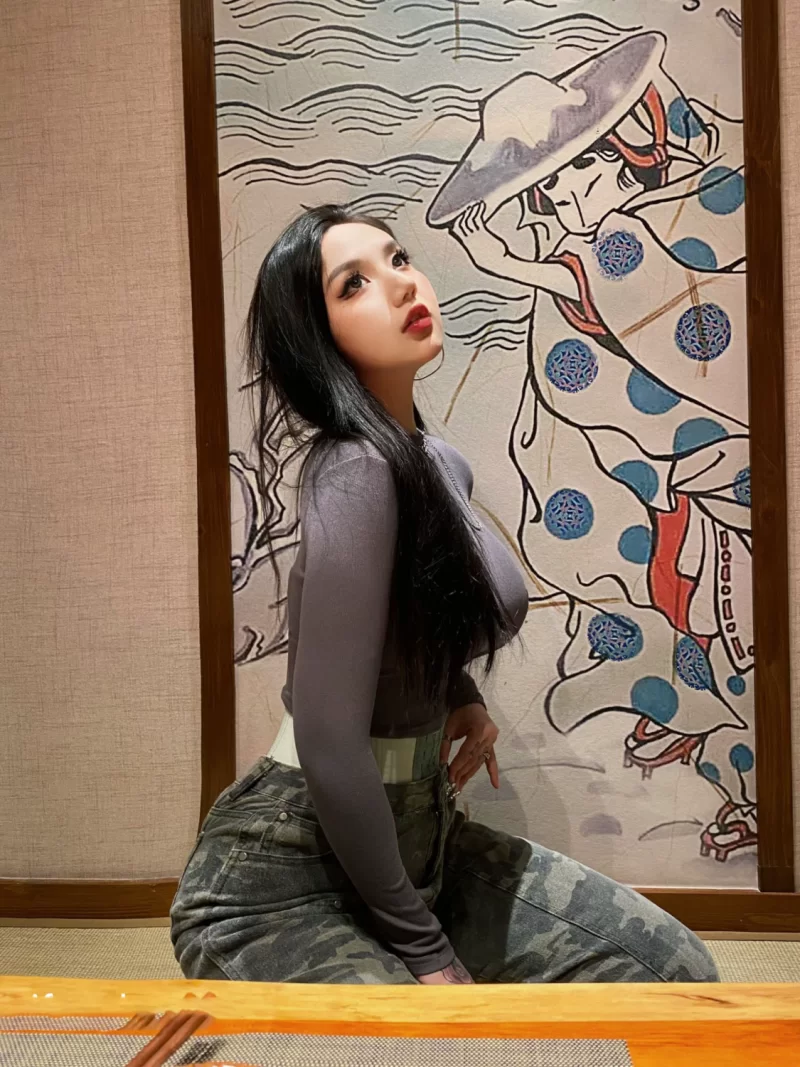 自拍 ChloePussy69合集【60V,62P+24.65G】