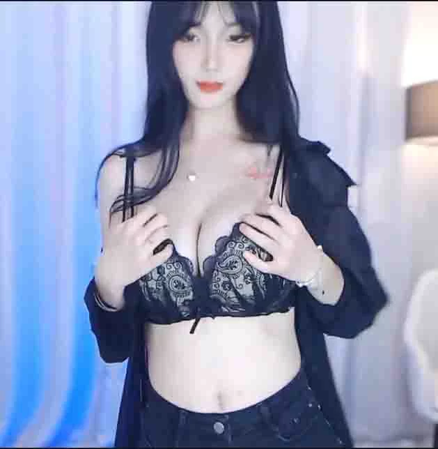 美女御姐 万元定制网易cc抚媚风骚狐狸脸女神[梦甜]白皙人瘦巨乳【1v+340m】